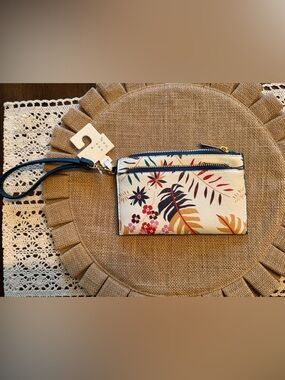 a new day Floral Wristlet Clutch - White with Navy Trim